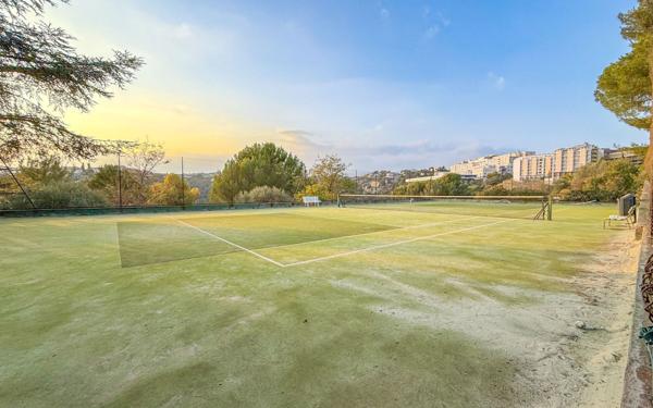 Appartement à vendre    2 pièces • 53,14 m2 Nice