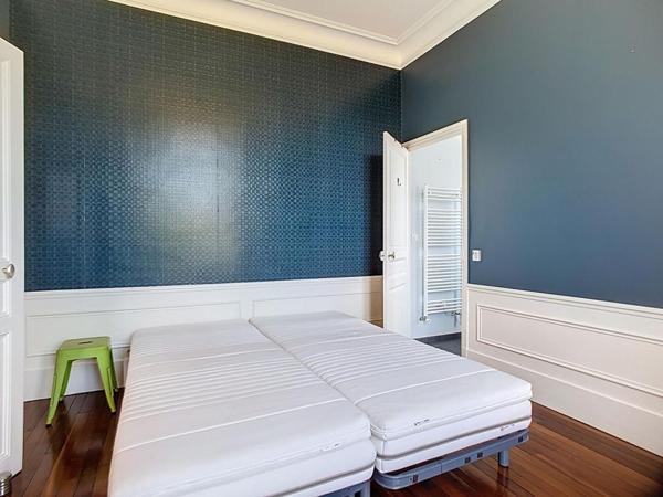 Maison de maître en Bourgogne, 6 pièce(s) 225 m2 sur 4.547 m² terrain