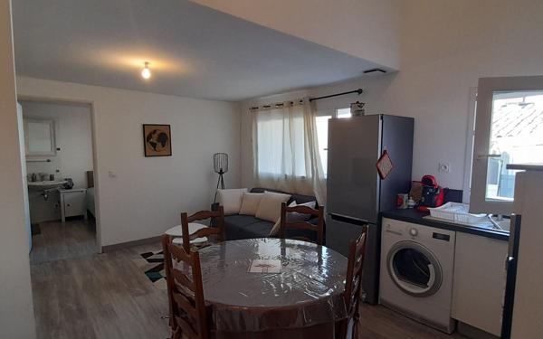 Appartement à louer    3 pièces •  Gréoux-les-Bains