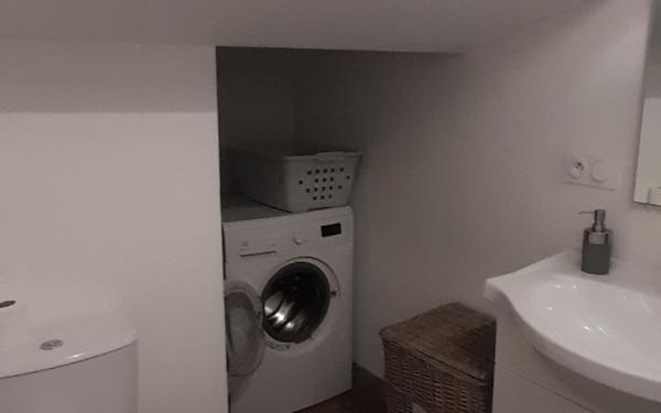 Appartement à louer    3 pièces •  Gréoux-les-Bains