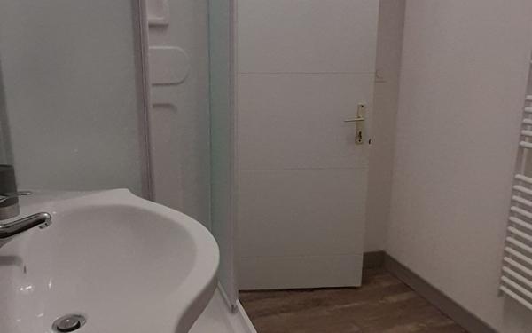 Appartement à louer    3 pièces •  Gréoux-les-Bains