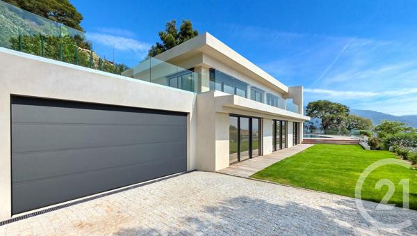 Maison à vendre  5 pièces - 238 m2 ROQUEBRUNE CAP MARTIN - 06