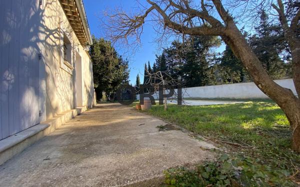 Maison à vendre    7 pièces •  Carpentras