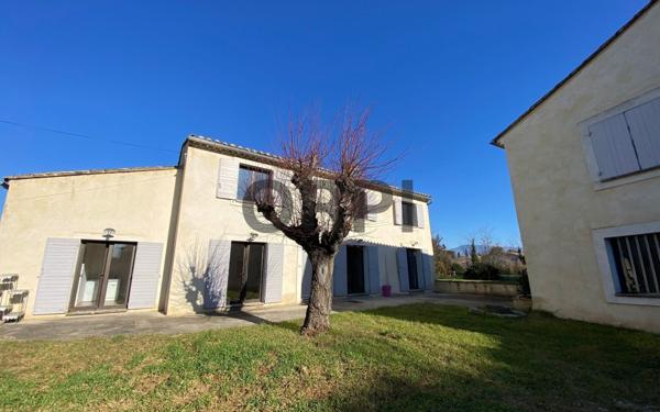 Maison à vendre    7 pièces •  Carpentras