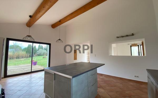 Maison à vendre    7 pièces •  Carpentras