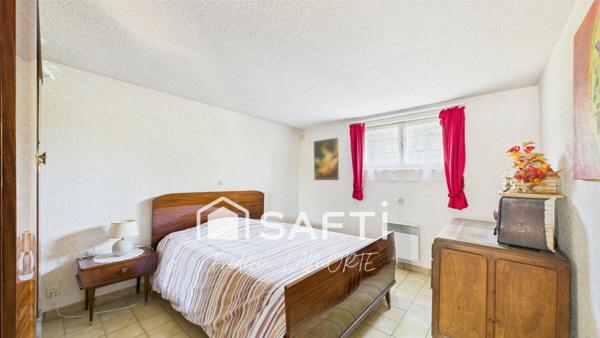 Maison à rafraichir au coeur de Sainte-Soulle