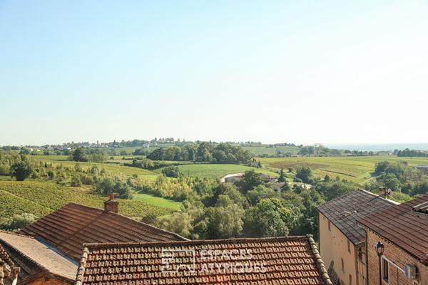 Ecrin de pierre et de lumière au coeur des vignes
