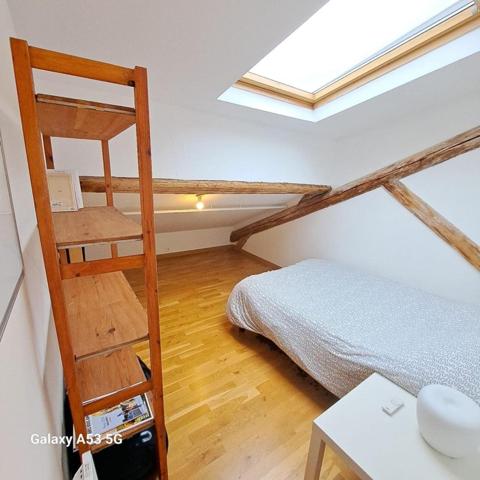 **RARE – LE CHARME DE L’ANCIEN AU CŒUR DE NANTERRE – DUPLEX DERNIER ÉTAGE**