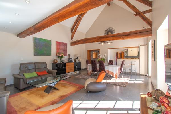 Maison Vierzon 245.35 m2 - 9 pièces - 6 chambres -