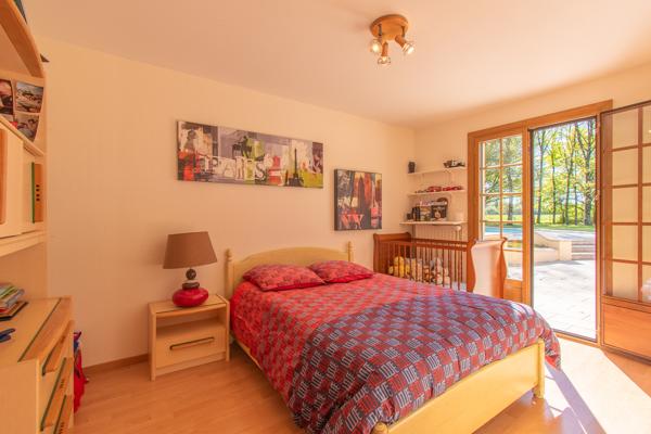 Maison Vierzon 245.35 m2 - 9 pièces - 6 chambres -