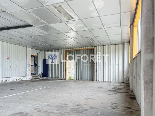 Achat local commercial Le Cellier - 766 m² - 419 750 €