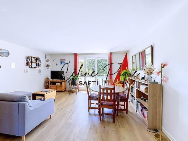 Appartement 4 pièces 3 chambres avec loggia cave et parking!