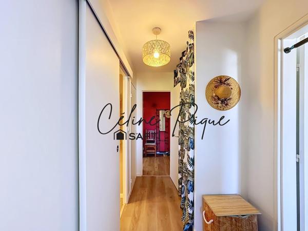 Appartement 4 pièces 3 chambres avec loggia cave et parking!