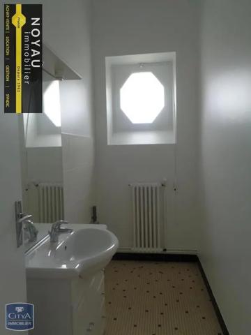 Appartement à louer 4 pièces 102m²