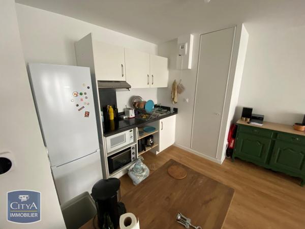Appartement à louer 2 pièces 46.52m² Vannes (56000)