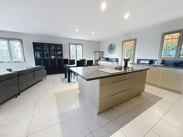 Le Castellet - 5 pièces - Vue panoramique - Piscine