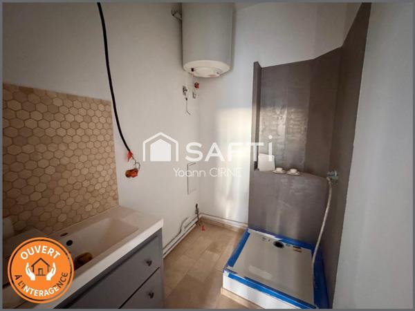 Appartement T1 bis 28 m2  à rénover centre ville avec balcon