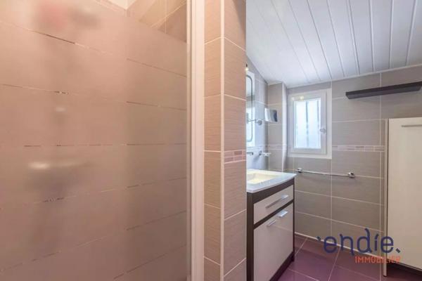 Maison de ville à Hagetmau, 103 m² habitables, terrain de 257 m², 5 pièces dont 3 chambres