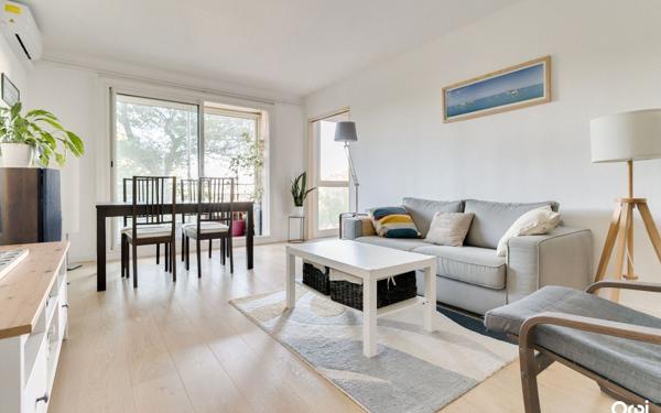 Appartement à vendre    5 pièces • 84,42 m2 Marseille 9