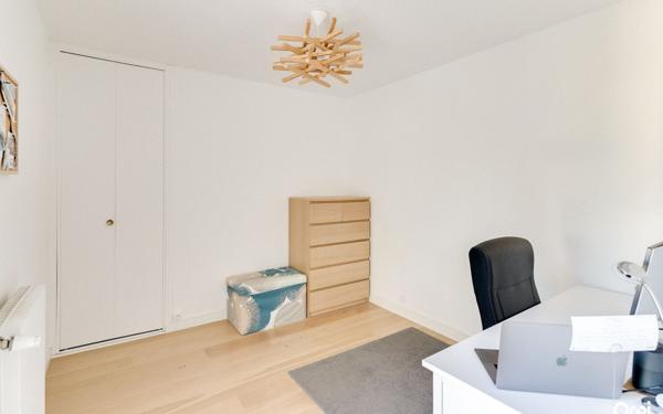 Appartement à vendre    5 pièces • 84,42 m2 Marseille 9