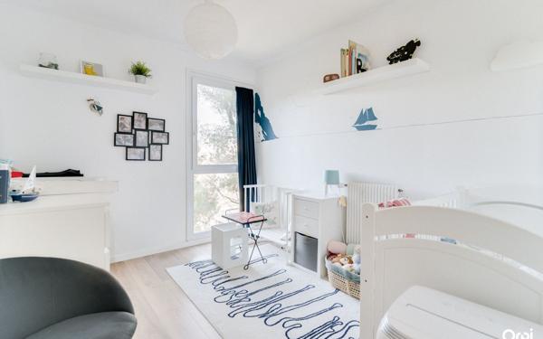 Appartement à vendre    5 pièces • 84,42 m2 Marseille 9