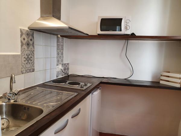 A LOUER - AIX EN PROVENCE - CENTRE VILLE - STUDIO MEUBLE
