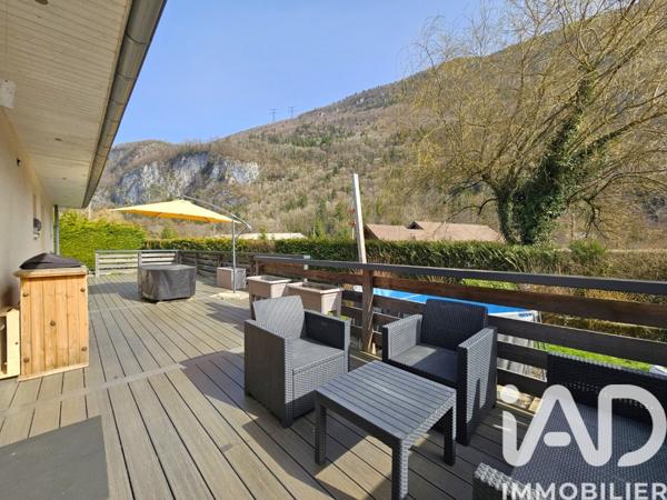 Maison à vendre 5 pièces 110 m² Saint-Thibaud-de-Couz