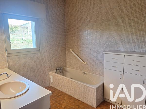 Maison à vendre 7 pièces 225 m² Sansac-de-Marmiesse