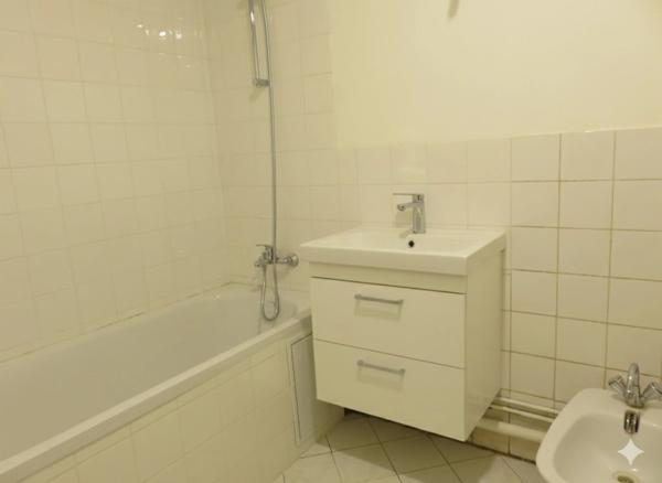 Appartement à vendre 4 pièces LA COURNEUVE (93)