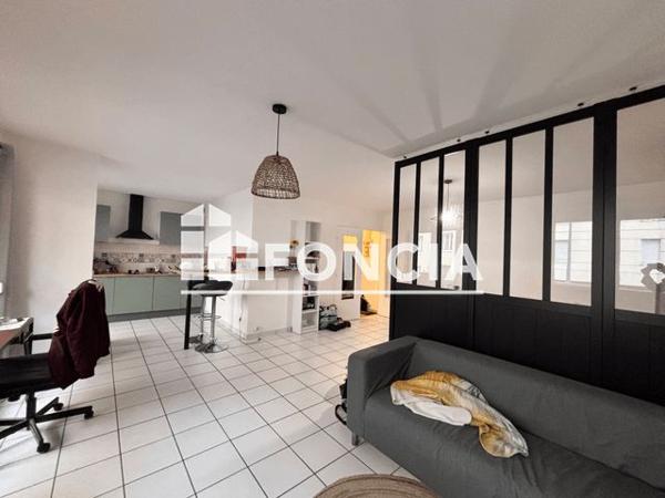 À vendre Studio 44 m² - Saint-étienne 42100