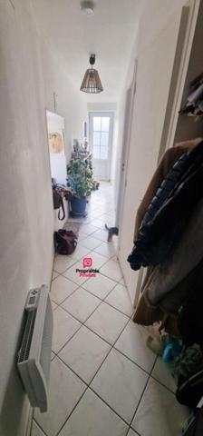 Immeuble de rapport - 90 m² - 4 pièces - local commercial et appartement T2