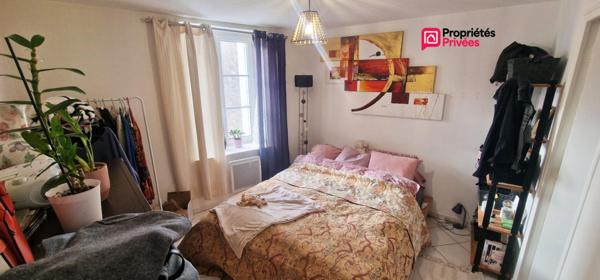 Immeuble de rapport - 90 m² - 4 pièces - local commercial et appartement T2