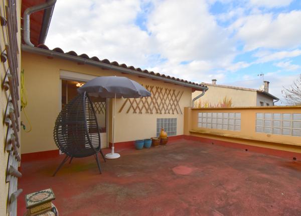 Villebrumier (82370) APPARTEMENT T6 130 m² VILLEBRUMIER TERRASSE 27 m²