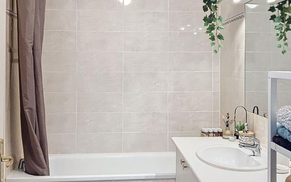 Appartement à vendre    2 pièces • 40 m2 Avignon