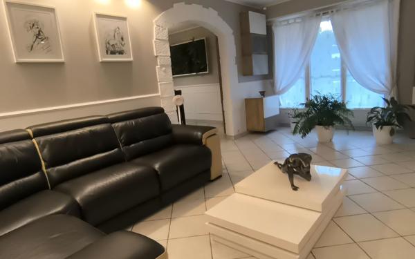 Appartement à vendre    4 pièces • 96,28 m2 Saint-Gratien