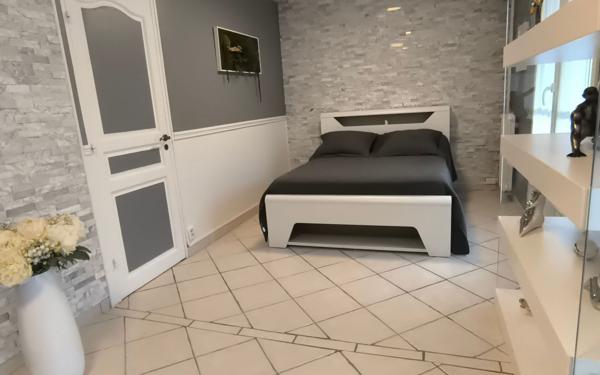 Appartement à vendre    4 pièces • 96,28 m2 Saint-Gratien