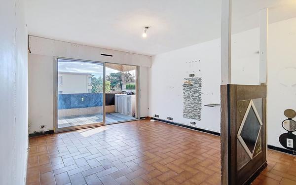 Appartement à vendre    1 pièce • 26,80 m2 Six-Fours-les-Plages