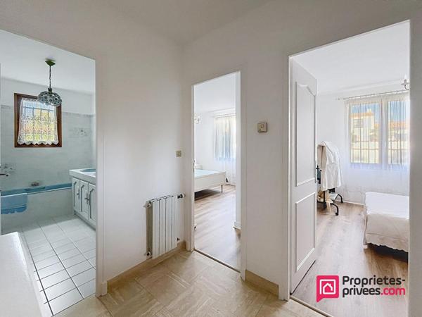 Maison Lagord 5 pièce(s) 123 m2 sur plus de 1000m2 - OFFRE ACCEPTEE PAR LES VENDEURS