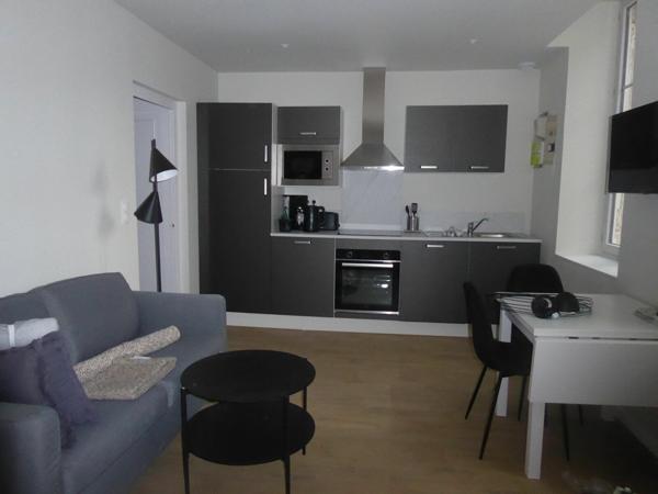 Appartement à louer    2 pièces •    Mer