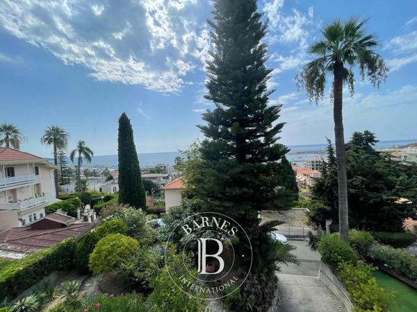 Menton, Terrain  380 m² à vendre
