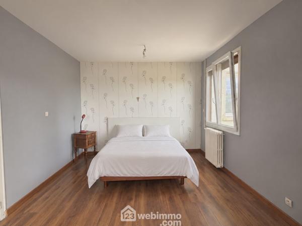 Maison 100.91 m² à Longué-Jumelles 49160