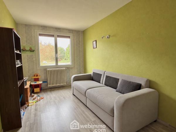 Maison 100.91 m² à Longué-Jumelles 49160