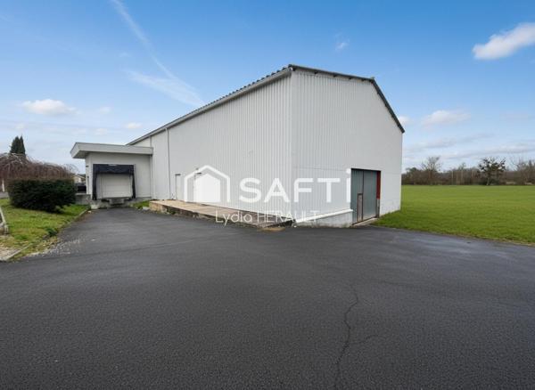 Bâtiment pro avec stockage et chambres froides