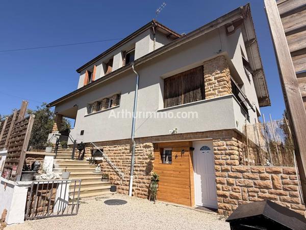 Vente                                                      Maison
                        
                     7 pièces                      189 m2                     à Cousance
