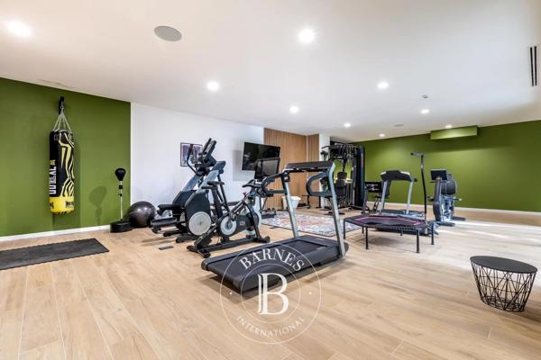 Saint-Gély-du-Fesc, Maison  1 300 m² à vendre