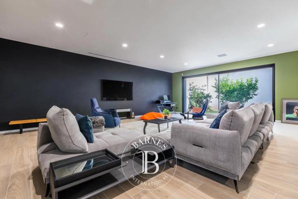 Saint-Gély-du-Fesc, Maison  1 300 m² à vendre