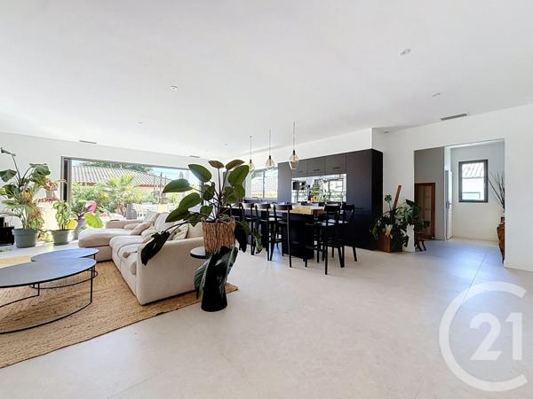 Maison à vendre  5 pièces - 159,66 m 2   GUJAN MESTRAS  - 33