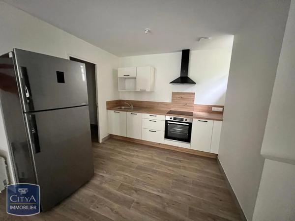 Appartement à louer 2 pièces 66.89m² Mézières-en-Brenne (36290)