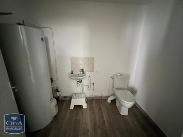 Appartement à louer 2 pièces 66.89m² Mézières-en-Brenne (36290)