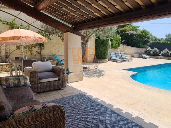 4 Chambres, Piscine, Pool House, Dépendance, 2 Garages, Cave
